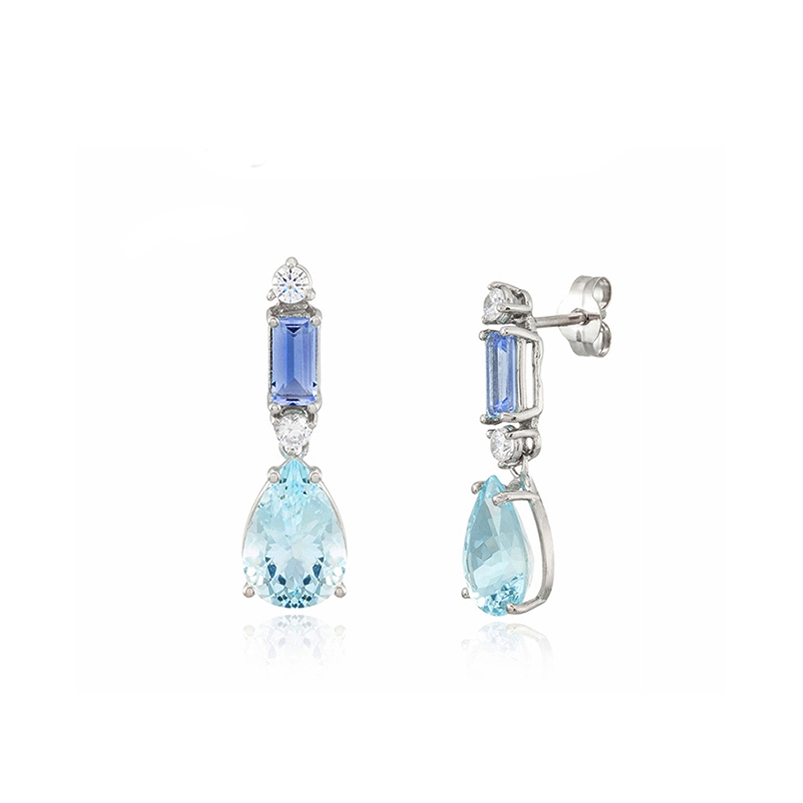 Pendientes de oro blanco con diamantes y topacios