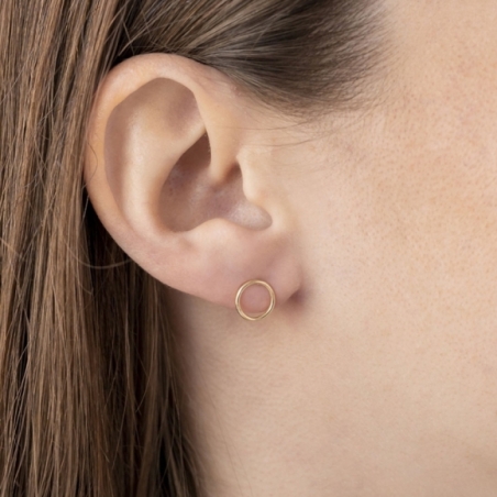 Pendientes de Circulo en Oro Amarillo de 18 KT puestos