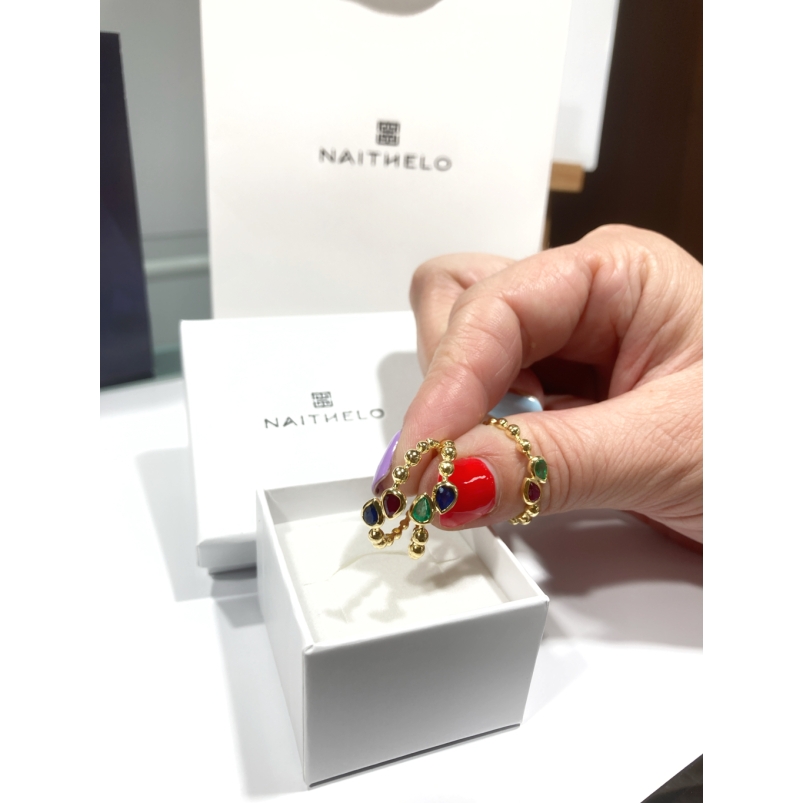 Anillo con Rubí y Esmeralda Natural en Oro Amarillo de 18 KT