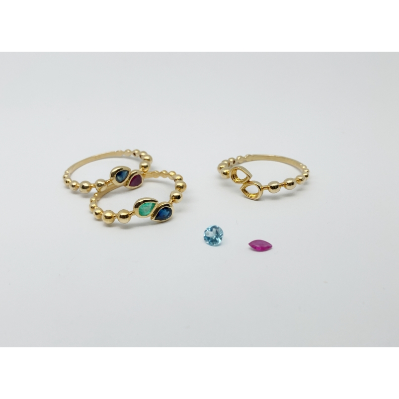 Anillo con Rubí y Esmeralda Natural en Oro...